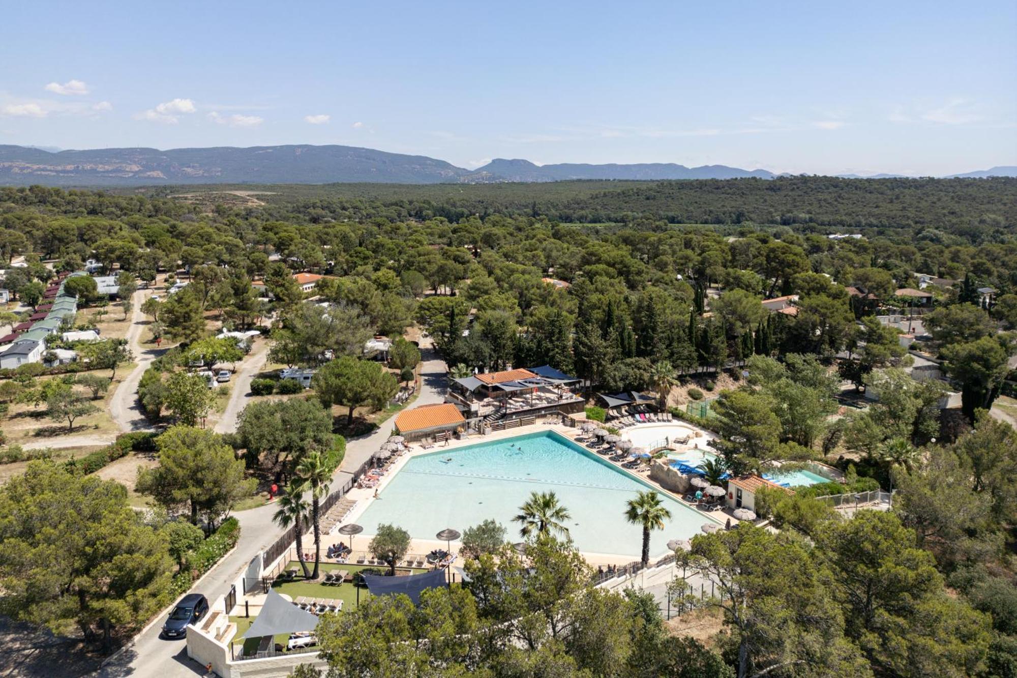 Camping Rcn Domaine De La Noguiere 르무이 외부 사진